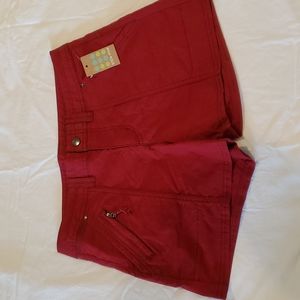 NWT Title Nine Big B Shorts 4" Red Size 6
